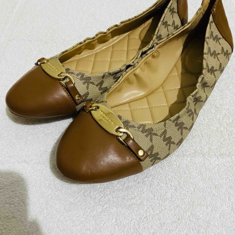 Michael Kors Flats with box - Picture 4 of 4